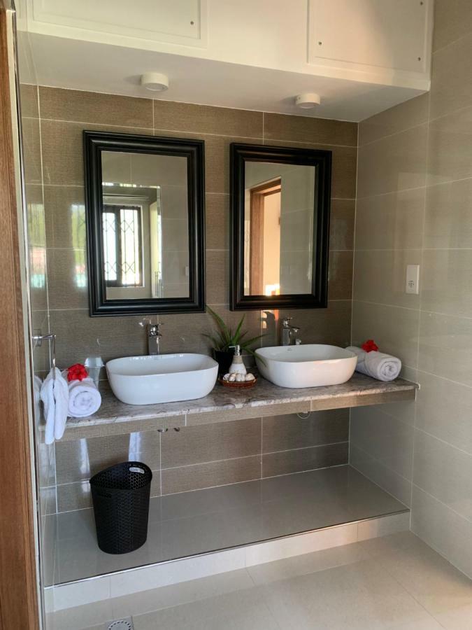 Whispering Palms Apartment Bel Ombre Ngoại thất bức ảnh